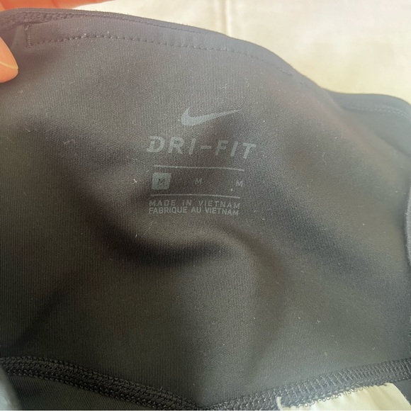 Nike Women’s Black‎ Leggings Size Medium - Picture 3 of 7